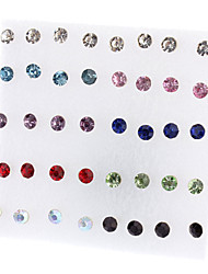 abordables -Boucles d'oreille Clou Femme Strass dames Style Simple Mode Bagues Tendance Bijoux Rouge / Blanc pour Soirée Quotidien Décontracté Bureau et carrière 40pcs / 36 pcs